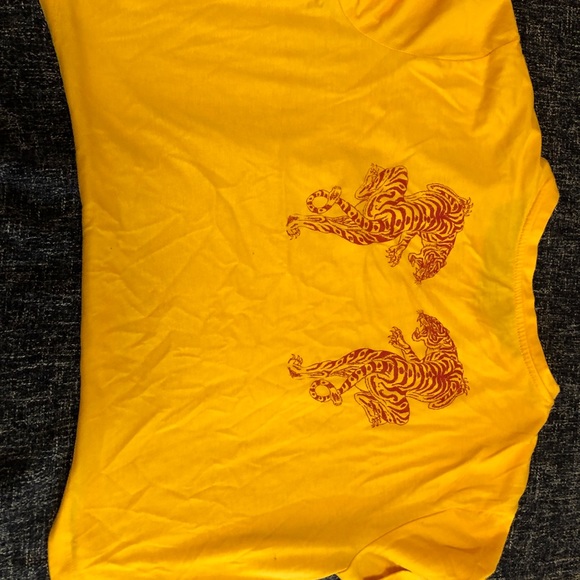 Some is M and L All is $5 each - Picture 9 of 16